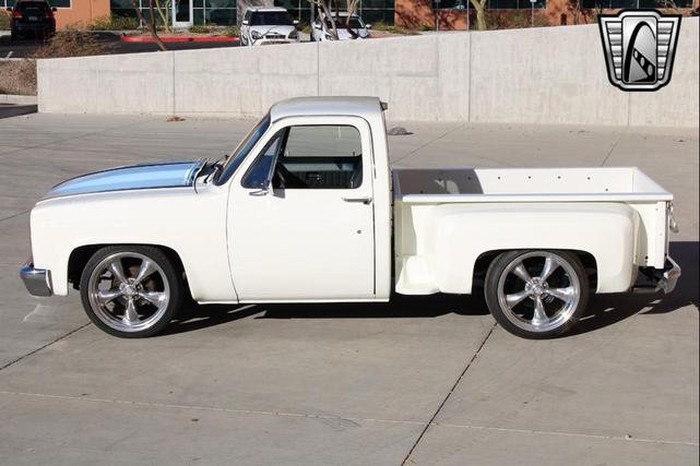 Photo of 1983 White Chevrolet C10/K10