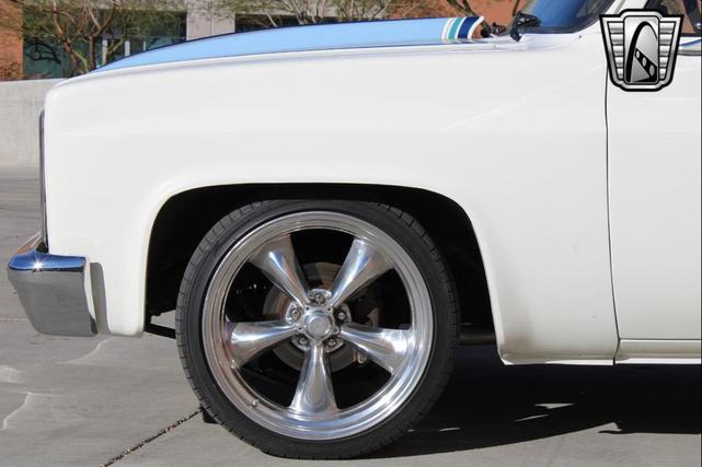 Photo of 1983 White Chevrolet C10/K10