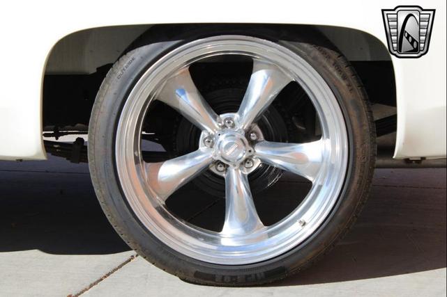 Photo of 1983 White Chevrolet C10/K10