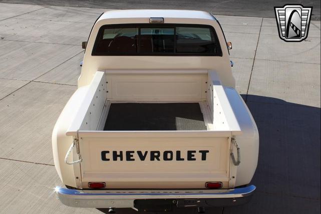 Photo of 1983 White Chevrolet C10/K10