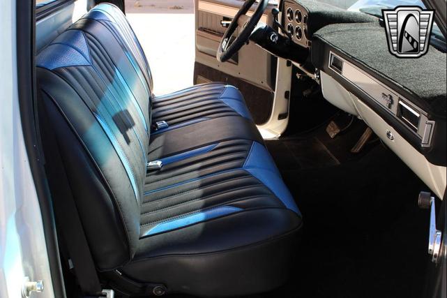 Photo of 1983 White Chevrolet C10/K10