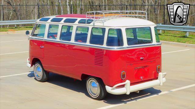 Photo of 1975 Red Volkswagen Type 2