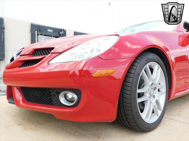 Photo of 2009 Red Mercedes-Benz SLK-Class