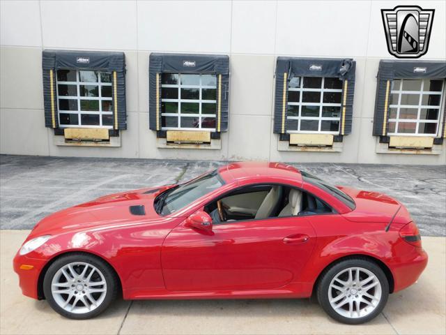 Photo of 2009 Red Mercedes-Benz SLK-Class