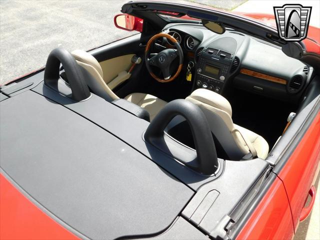 Photo of 2009 Red Mercedes-Benz SLK-Class