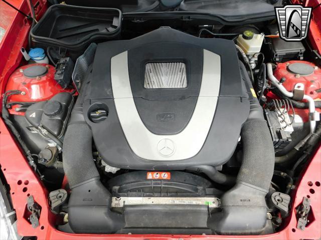Photo of 2009 Red Mercedes-Benz SLK-Class