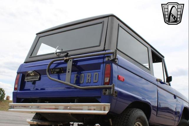 Photo of 1973 Ceansian Blue Ford Bronco
