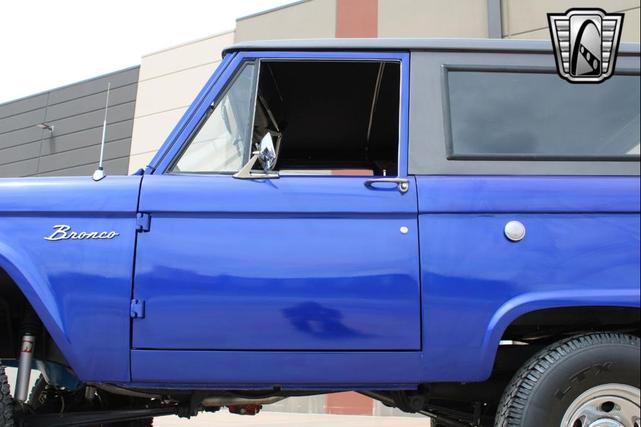 Photo of 1973 Ceansian Blue Ford Bronco
