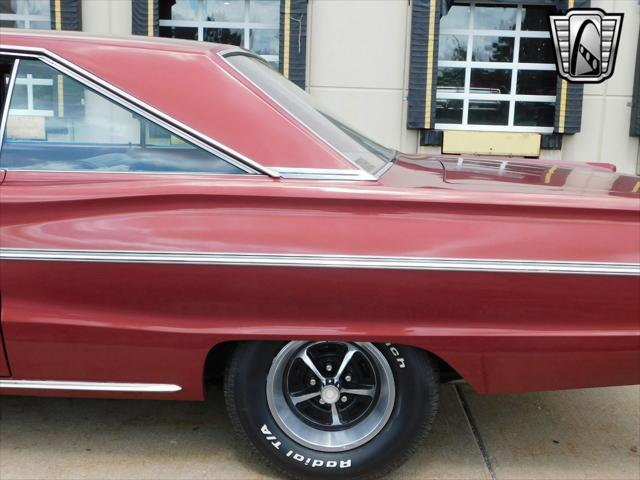 Photo of 1966 Red Dodge Coronet