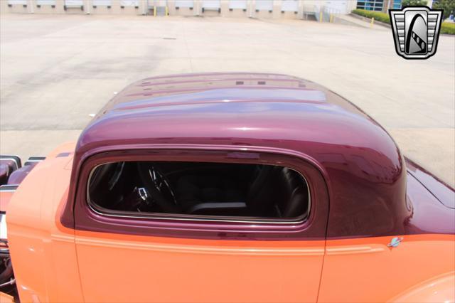 Photo of 1934 Orange Oldsmobile Model F-34