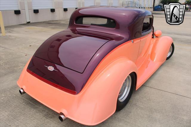 Photo of 1934 Orange Oldsmobile Model F-34