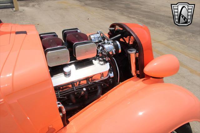 Photo of 1934 Orange Oldsmobile Model F-34