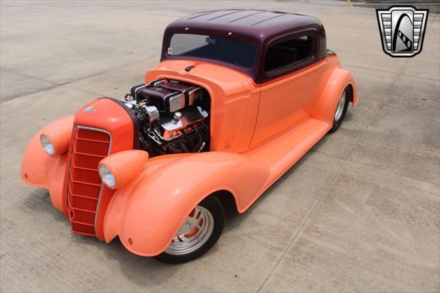 Photo of 1934 Orange Oldsmobile Model F-34