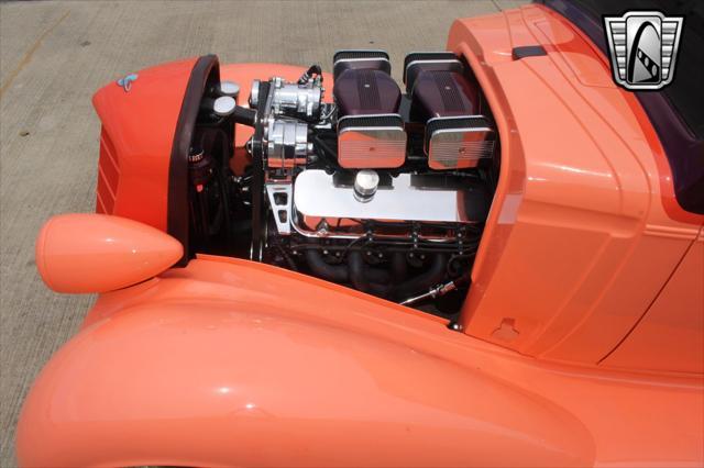 Photo of 1934 Orange Oldsmobile Model F-34