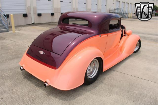 Photo of 1934 Orange Oldsmobile Model F-34