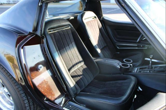 Photo of 1971 Ruby Red Slipper Chevrolet Corvette