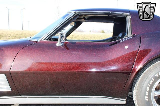 Photo of 1971 Ruby Red Slipper Chevrolet Corvette