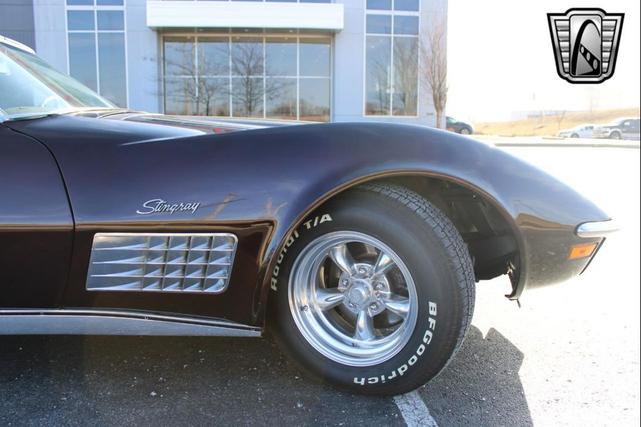 Photo of 1971 Ruby Red Slipper Chevrolet Corvette
