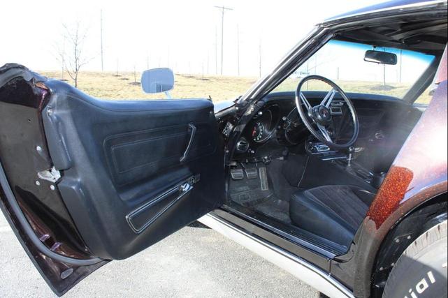 Photo of 1971 Ruby Red Slipper Chevrolet Corvette