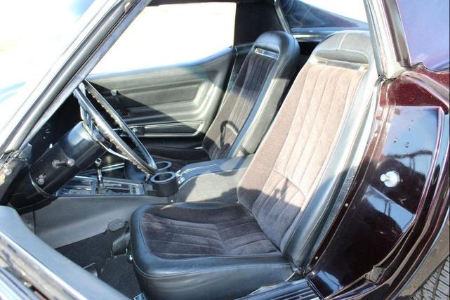 Photo of 1971 Ruby Red Slipper Chevrolet Corvette