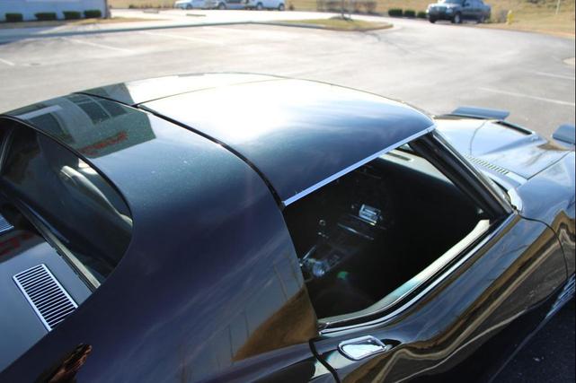 Photo of 1971 Ruby Red Slipper Chevrolet Corvette
