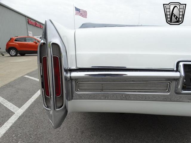 Photo of 1966 White Cadillac DeVille