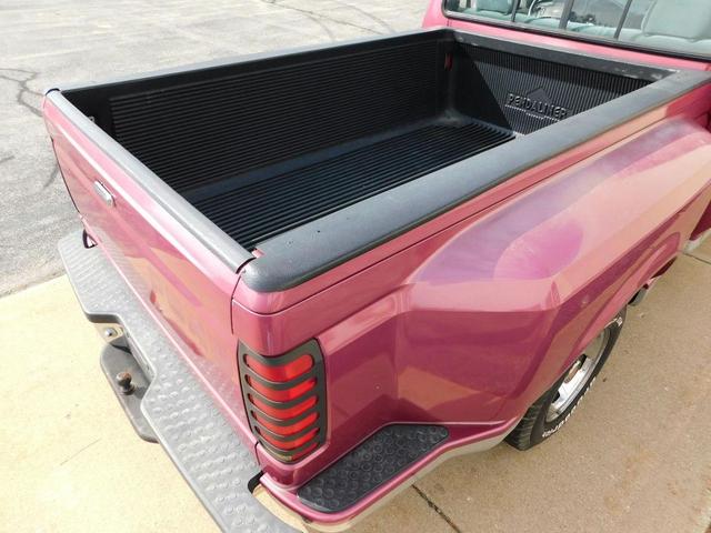 Photo of 1992 Red Ford F-150