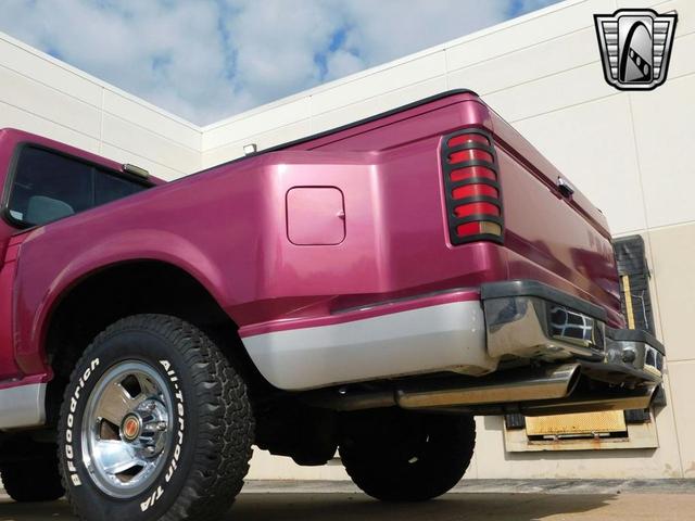 Photo of 1992 Red Ford F-150