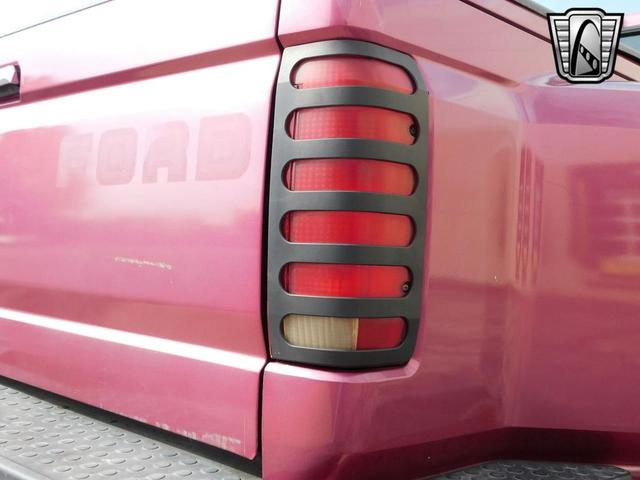 Photo of 1992 Red Ford F-150