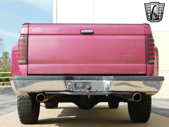 Photo of 1992 Red Ford F-150