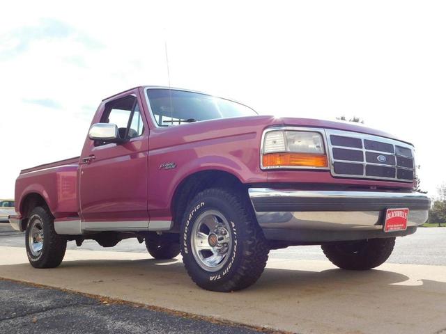 Photo of 1992 Red Ford F-150