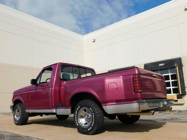 Photo of 1992 Red Ford F-150