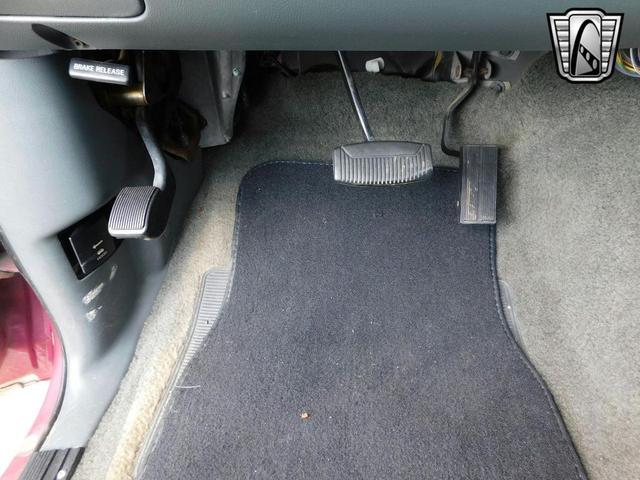Photo of 1992 Red Ford F-150
