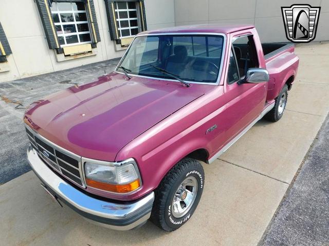 Photo of 1992 Red Ford F-150