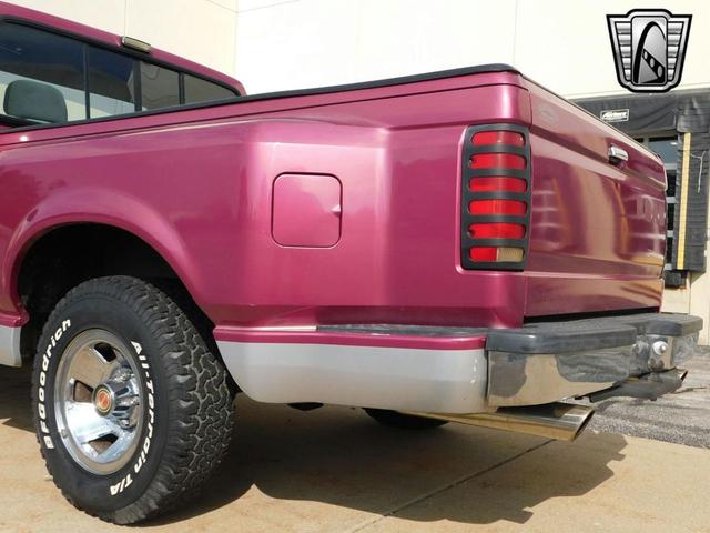 Photo of 1992 Red Ford F-150