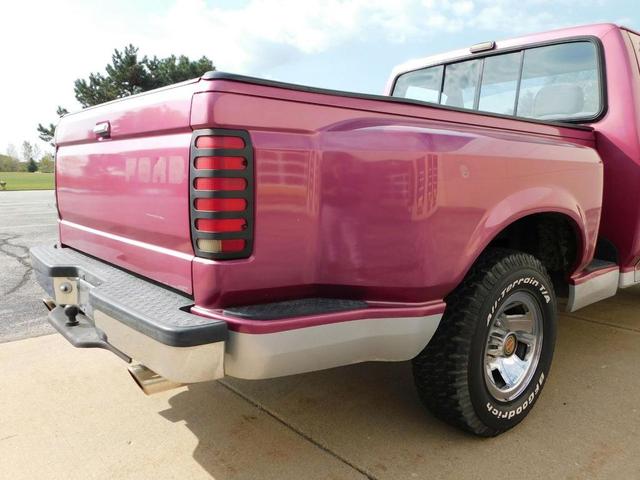 Photo of 1992 Red Ford F-150