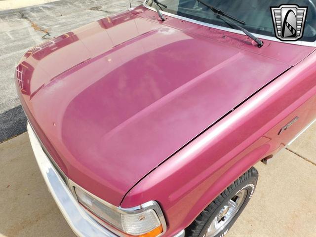 Photo of 1992 Red Ford F-150