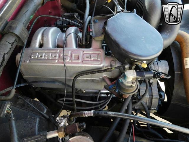 Photo of 1992 Red Ford F-150