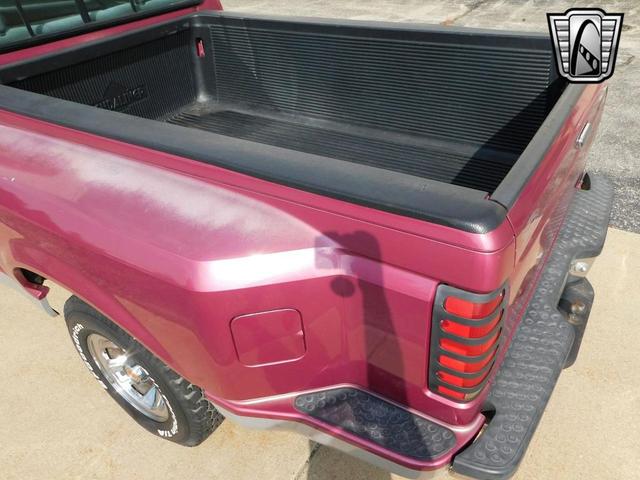 Photo of 1992 Red Ford F-150