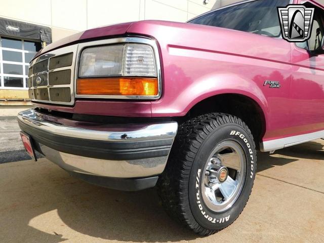 Photo of 1992 Red Ford F-150