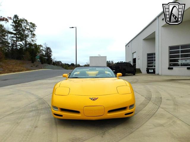 Photo of 2000 Yellow Chevrolet Corvette