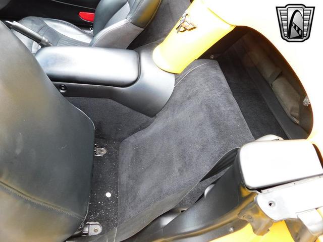 Photo of 2000 Yellow Chevrolet Corvette