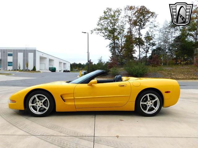 Photo of 2000 Yellow Chevrolet Corvette