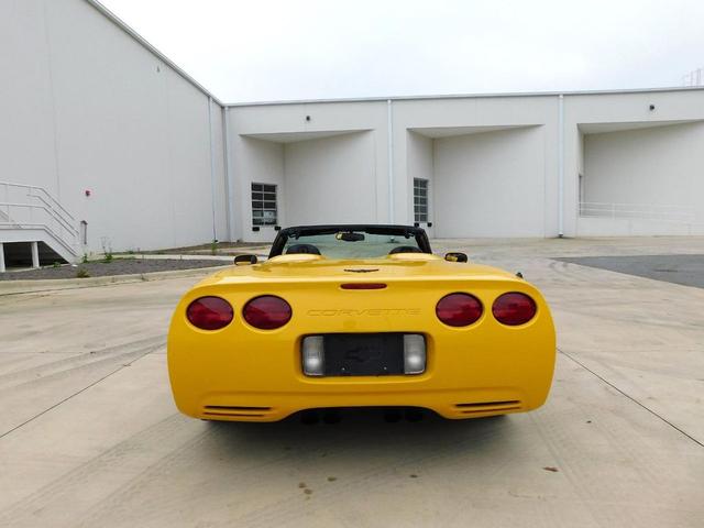 Photo of 2000 Yellow Chevrolet Corvette