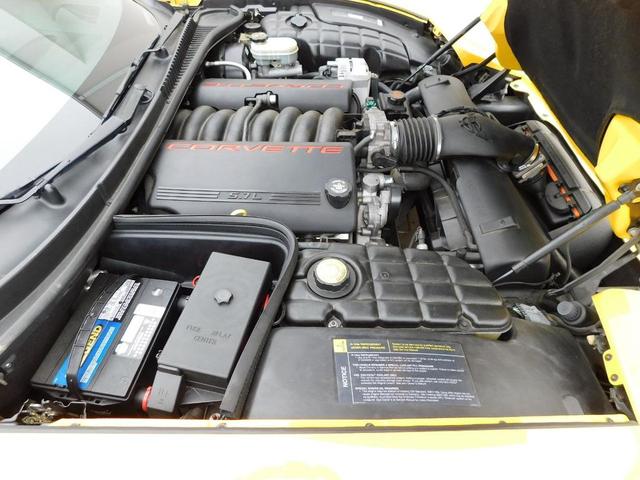 Photo of 2000 Yellow Chevrolet Corvette