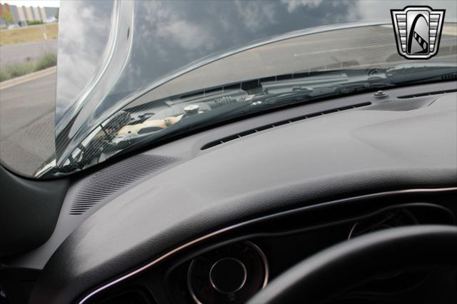 Photo of 2015 Gray Dodge Challenger