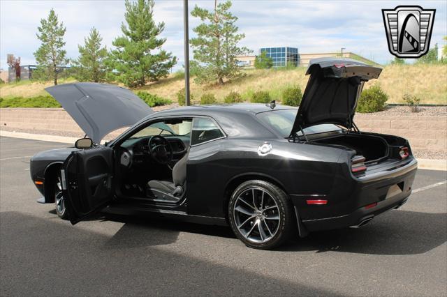 Photo of 2015 Gray Dodge Challenger