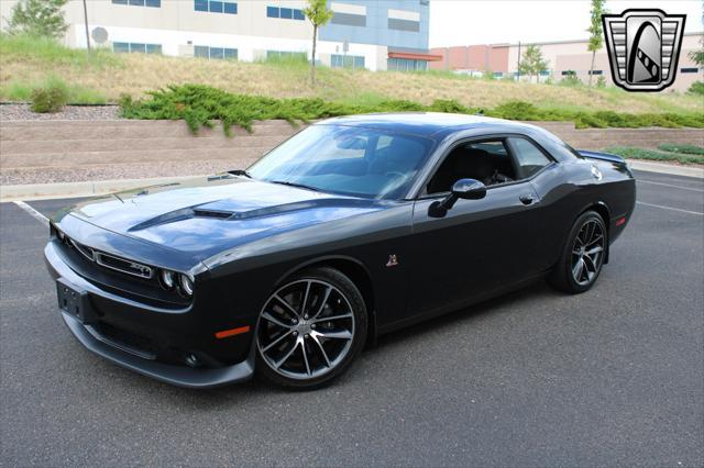 Photo of 2015 Gray Dodge Challenger