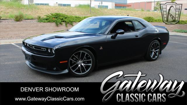 Photo of 2015 Gray Dodge Challenger
