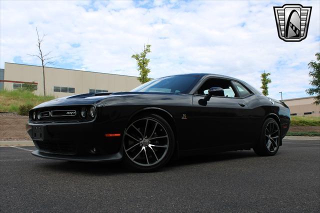 Photo of 2015 Gray Dodge Challenger